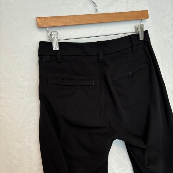 Lululemon mens black casual Commission Pant Classic warpstreme M5AEXS Size 28 - Picture 10 of 11